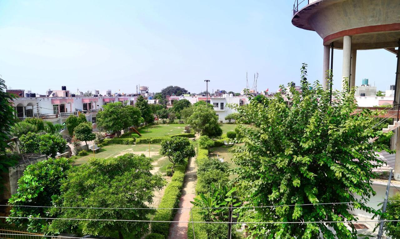 Tuk Tuk Homestay Agra  Luaran gambar