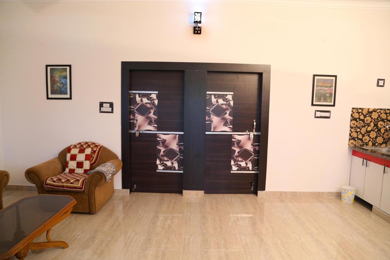 Tuk Tuk Homestay Agra  Luaran gambar
